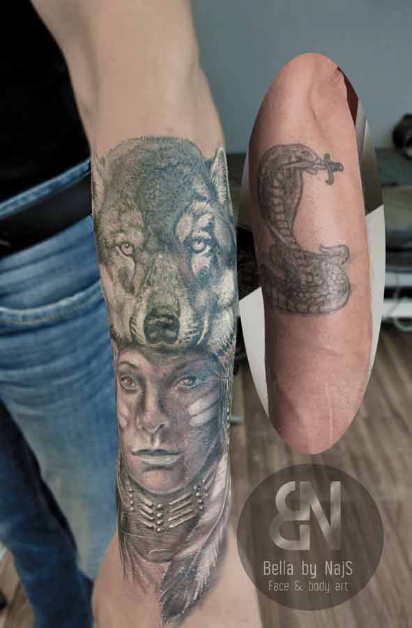 Snaker Cover-up with Wulf